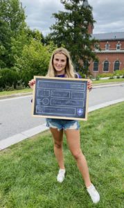 Alexandra Berardelli, College of the Holy Cross, Move-In Day 2021